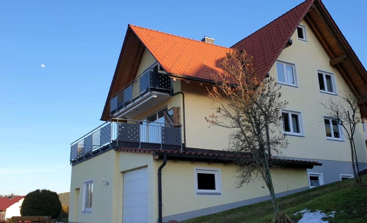 Ferienhaus Seefried バイアースブロン エクステリア 写真
